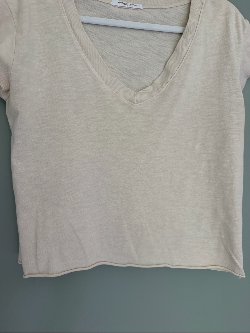 perfectwhitetee "Pearl" Cream 100% Cotton Cropped V-Neck Cap Short Sleeve Tee - Picture 8 of 15